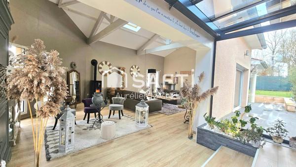 Grande maison familiale 236 m² avec piscine – Calme absolu – À 30 km de Lyon