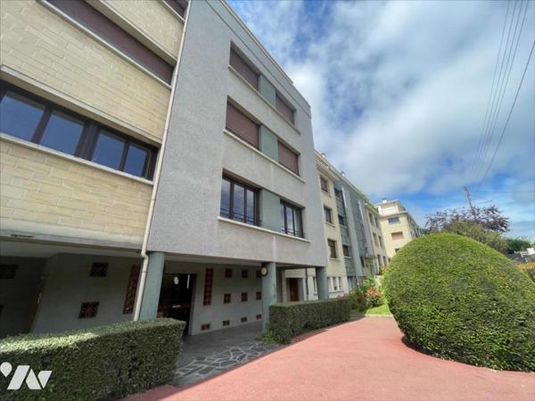 CAEN APPARTEMENT 4 PIECES DERNIER ETAGE ASCENSEUR GARAGE