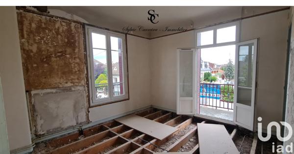 House for sale 5 rooms 73 m² Clamart