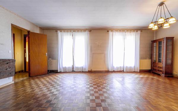 Maison à vendre    4 pièces •  Saint-Julien-en-Born