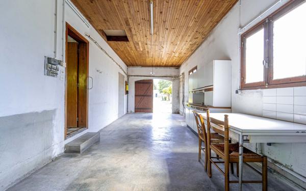 Maison à vendre    4 pièces •  Saint-Julien-en-Born