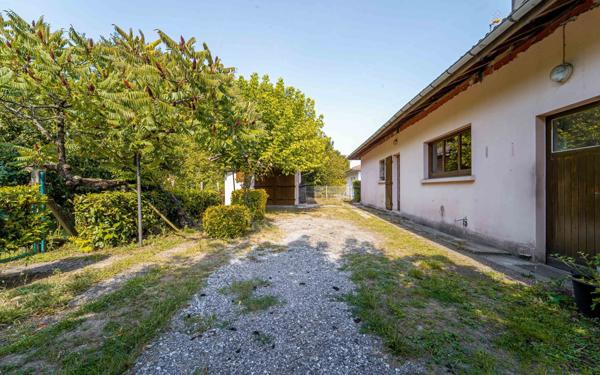 Maison à vendre    4 pièces •  Saint-Julien-en-Born