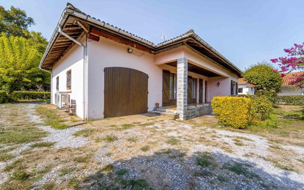 Maison à vendre    4 pièces •  Saint-Julien-en-Born