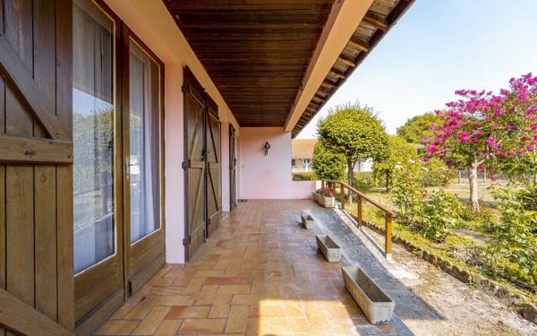 Maison à vendre    4 pièces •  Saint-Julien-en-Born