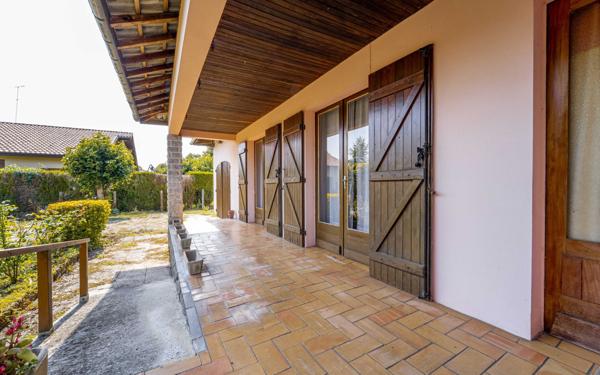 Maison à vendre    4 pièces •  Saint-Julien-en-Born