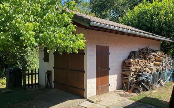 Maison à vendre    4 pièces •  Saint-Julien-en-Born