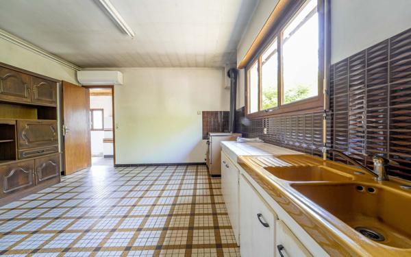 Maison à vendre    4 pièces •  Saint-Julien-en-Born