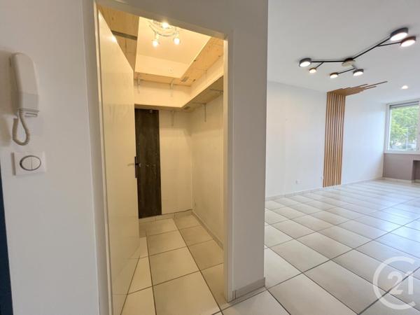 Appartement F2 à vendre  2 pièces - 58,68 m2 AUBENAS - 07