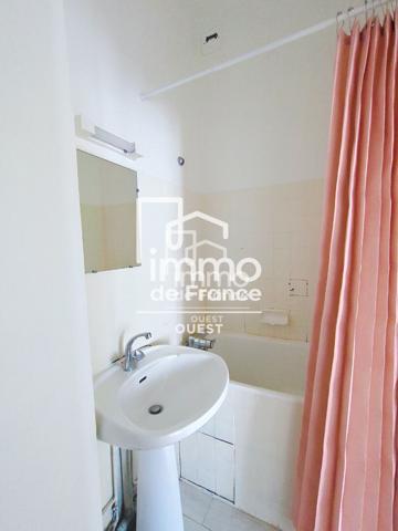 À LOUER, Bel appartement rue Cacault