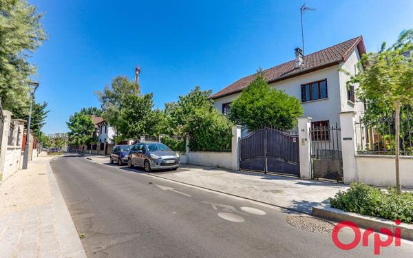 Maison à vendre    6 pièces •  Villeneuve-la-Garenne