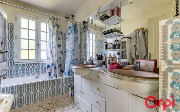 Maison à vendre    6 pièces •  Villeneuve-la-Garenne