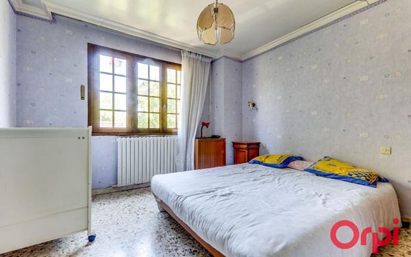 Maison à vendre    6 pièces •  Villeneuve-la-Garenne