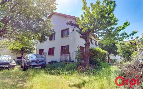 Maison à vendre    6 pièces •  Villeneuve-la-Garenne