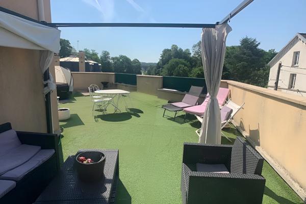 Appartement
                                                                                                                                                                                                                                                                                                                        3 pièce(s)                                                                                                                                                                                                          2 chambre(s)                                                                                                                                                                                                          80  m²