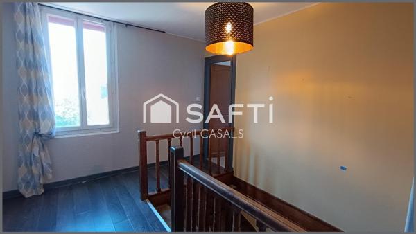 Maison 7 pièces de 197 m2 avec un terrain clos de 443 m2