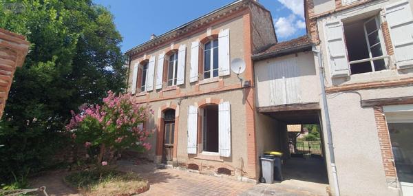Maison à vendre à Valence dans le Tarn-et-Garonne (82400), ref : 1531   
centre