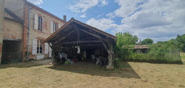 Maison à vendre à Valence dans le Tarn-et-Garonne (82400), ref : 1531   
centre