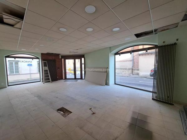 Location Local commercial 4 pièces à Carmaux