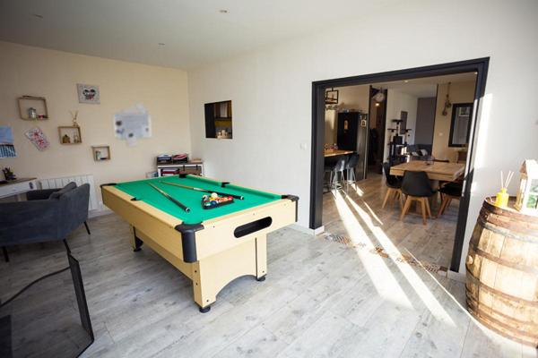 Exclusivité : Maison rénovée ,6 pièces , 3 chambres , Suite parentale , Plain-pied possible , Jardin , Garage , Dépendances Pleubian ,Proche mer et commerces