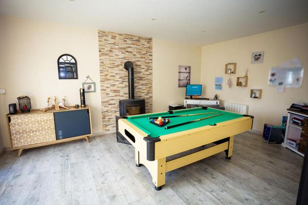 Exclusivité : Maison rénovée ,6 pièces , 3 chambres , Suite parentale , Plain-pied possible , Jardin , Garage , Dépendances Pleubian ,Proche mer et commerces