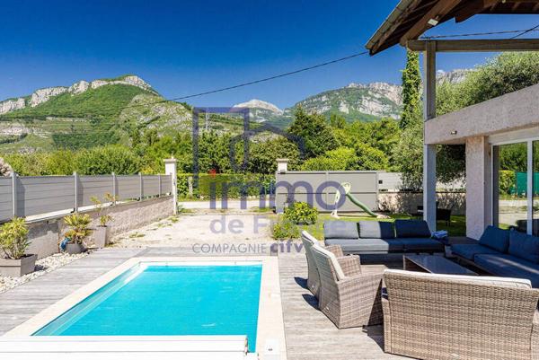 Maison 6 pièces                                        - 38340 Voreppe Réf : 21572