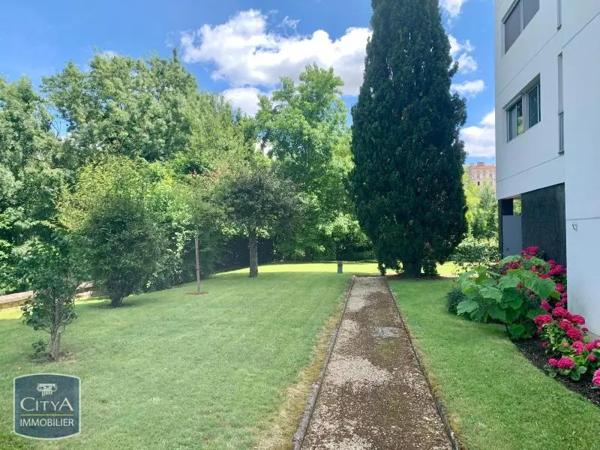 Appartement à louer 1 pièce 29.57m²