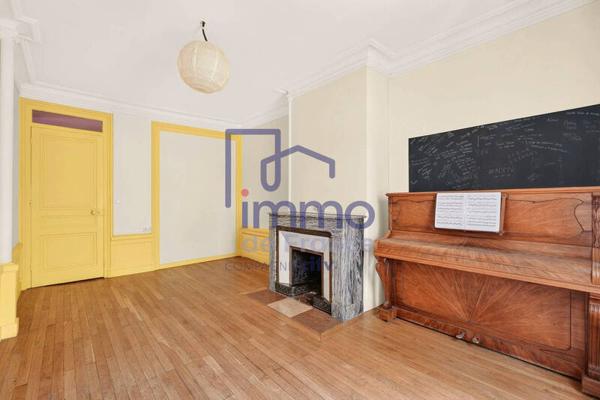 Appartement 4 pièces                                        - 69003 Lyon 3e  Arrondissement Réf : 21669