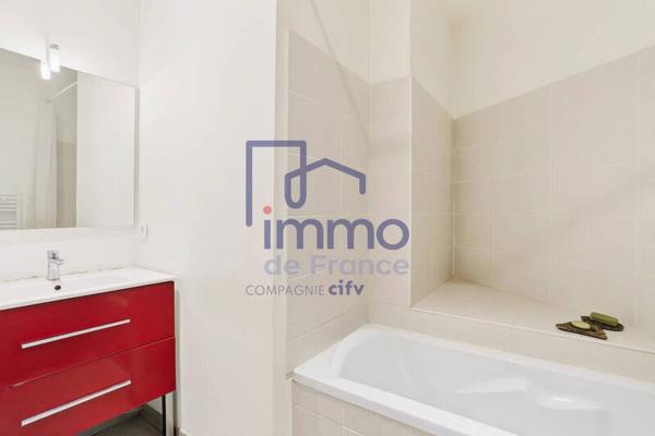 Appartement 4 pièces                                        - 69003 Lyon 3e  Arrondissement Réf : 21669