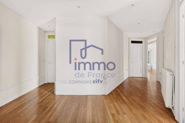 Appartement 4 pièces                                        - 69003 Lyon 3e  Arrondissement Réf : 21669