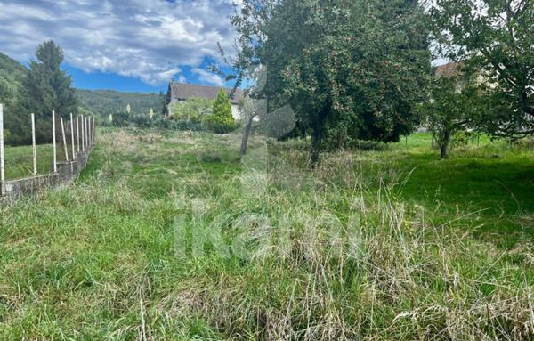 Terrain constructible - 553 m2 - Chirens
