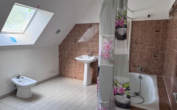 Maison à vendre    5 pièces • 104,46 m2 Plouguernével