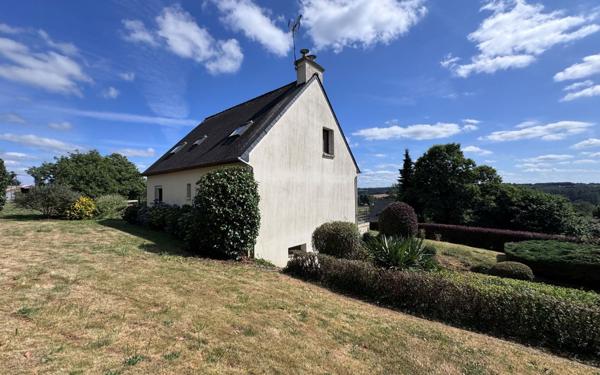 Maison à vendre    5 pièces • 104,46 m2 Plouguernével