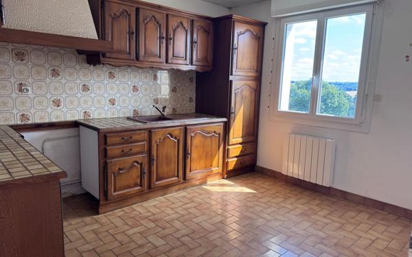 Maison à vendre    5 pièces • 104,46 m2 Plouguernével