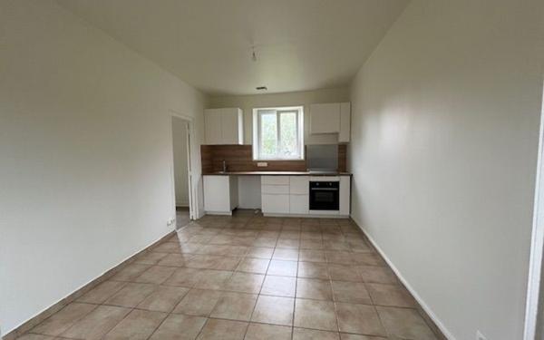 Maison à louer    3 pièces •  Croutoy