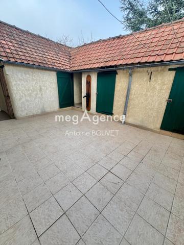 Maison à MAILLY-MAILLET, 80560 - 5 pièces 131m²