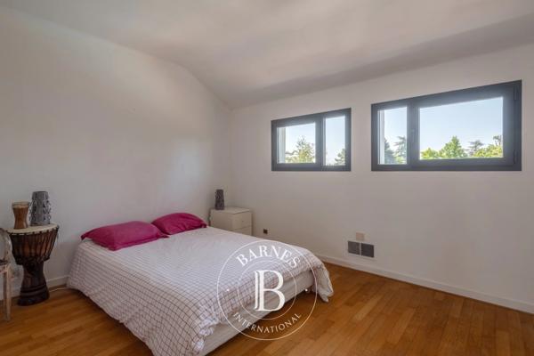 Charbonnières-les-Bains, Maison 6 Chambres -  199 m² à vendre