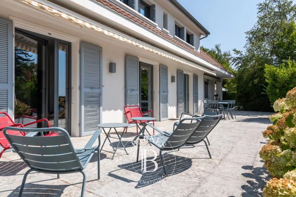 Charbonnières-les-Bains, Maison 6 Chambres -  199 m² à vendre