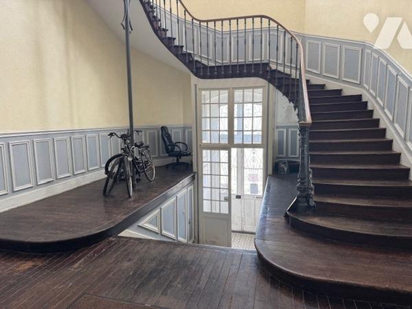 CHALONS EN CHAMPAGNE - Château JACQUESSON Avenue de Paris