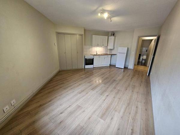 Appartement 1 pièce                                        - 42600 Montbrison Réf : 12636