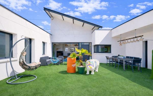 Maison à vendre    7 pièces • 169,34 m2 Tassin-la-Demi-Lune