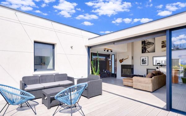 Maison à vendre    7 pièces • 169,34 m2 Tassin-la-Demi-Lune