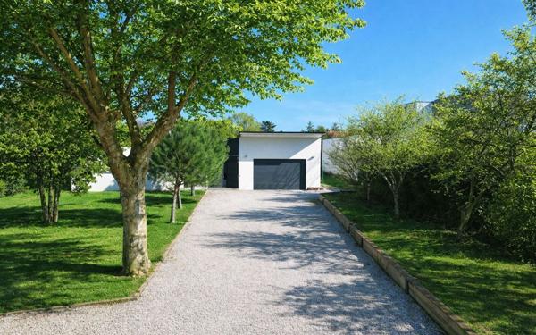 Maison à vendre    7 pièces • 169,34 m2 Tassin-la-Demi-Lune