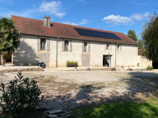 Maison à vendre 8 pièces proche de CHALON SUR SAONE (71)