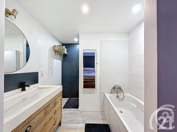 Appartement F4 à vendre  5 pièces - 117,98 m2 CAVAILLON - 84