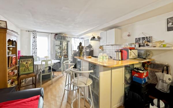 Appartement à vendre    2 pièces • 35,76 m2 Pierrefeu-du-Var