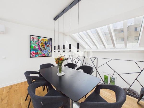 Vente Maison 6 pièces de 162m² - 92800 Puteaux