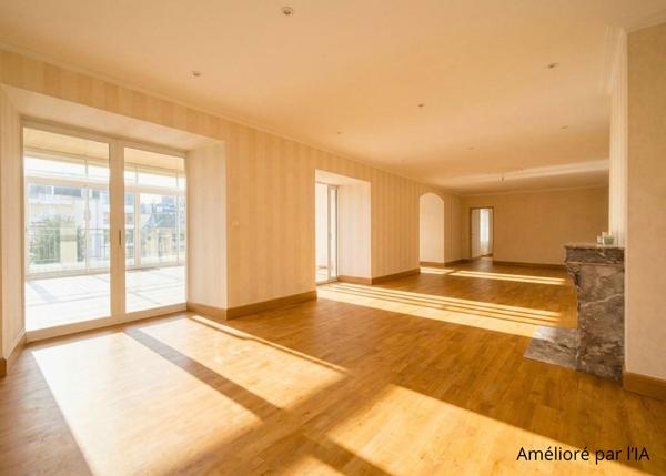 Spacieux appartement 3 chambres avec véranda, terrasse, garage et ascenseur ? Centre-ville de Château-Gontier , Chateau gontier sur mayenne