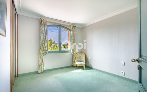 Maison à vendre    8 pièces • 344 m2 Séreilhac
