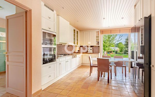 Maison à vendre    8 pièces • 344 m2 Séreilhac
