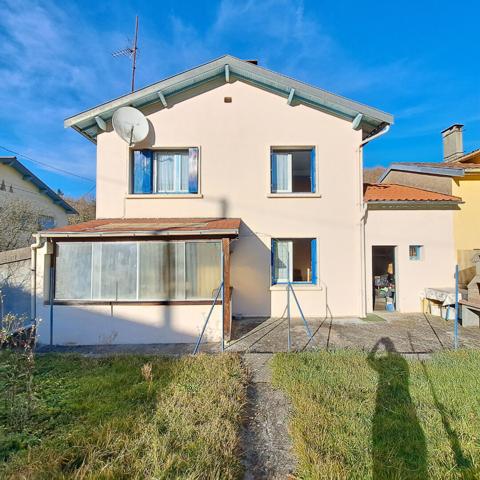 A VENDRE MAISON AU CALME / 2 JARDINS / 2 GARAGES